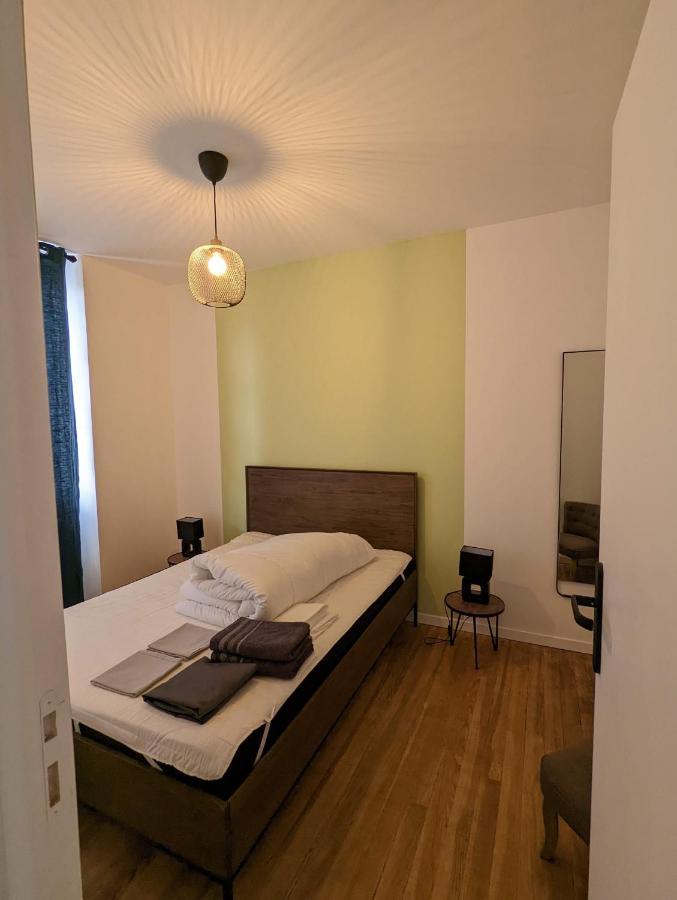 T2 Bis Proche Gare Et Centre - Parking Proche Appartement Lourdes